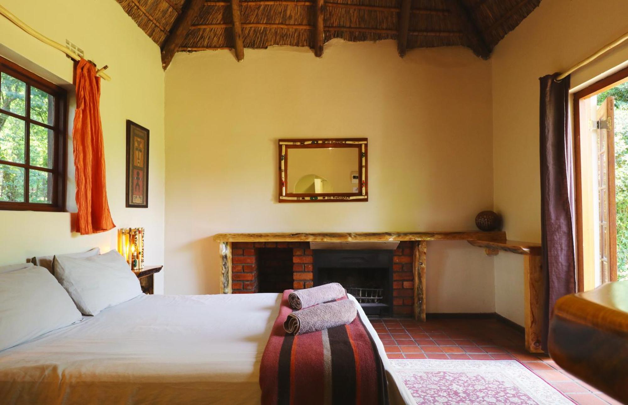 Away With The Fairies Nature Lodge And Backpackers Hogsback Eksteriør billede